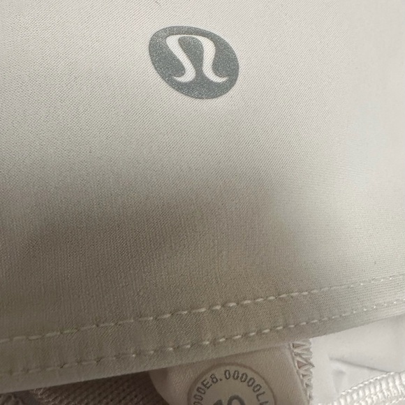 Lululemon Women's Athletic White Sports Bra Size 10 - Picture 3 of 3